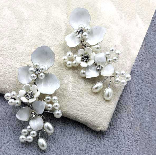 earrings with pearls