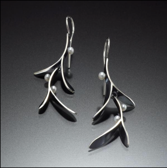 Sterling silver and pearl branch leaf botanic earring