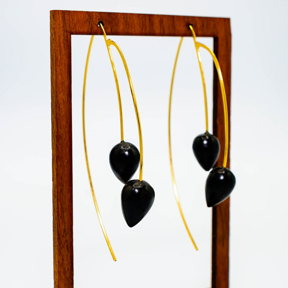 black and gold drop earring 